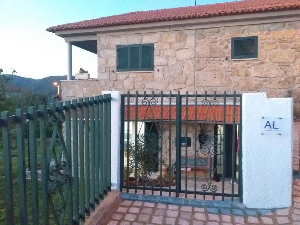 발르 드 캄브라 Casa Da Boa Vista Em Viadal 빌라 외부 사진